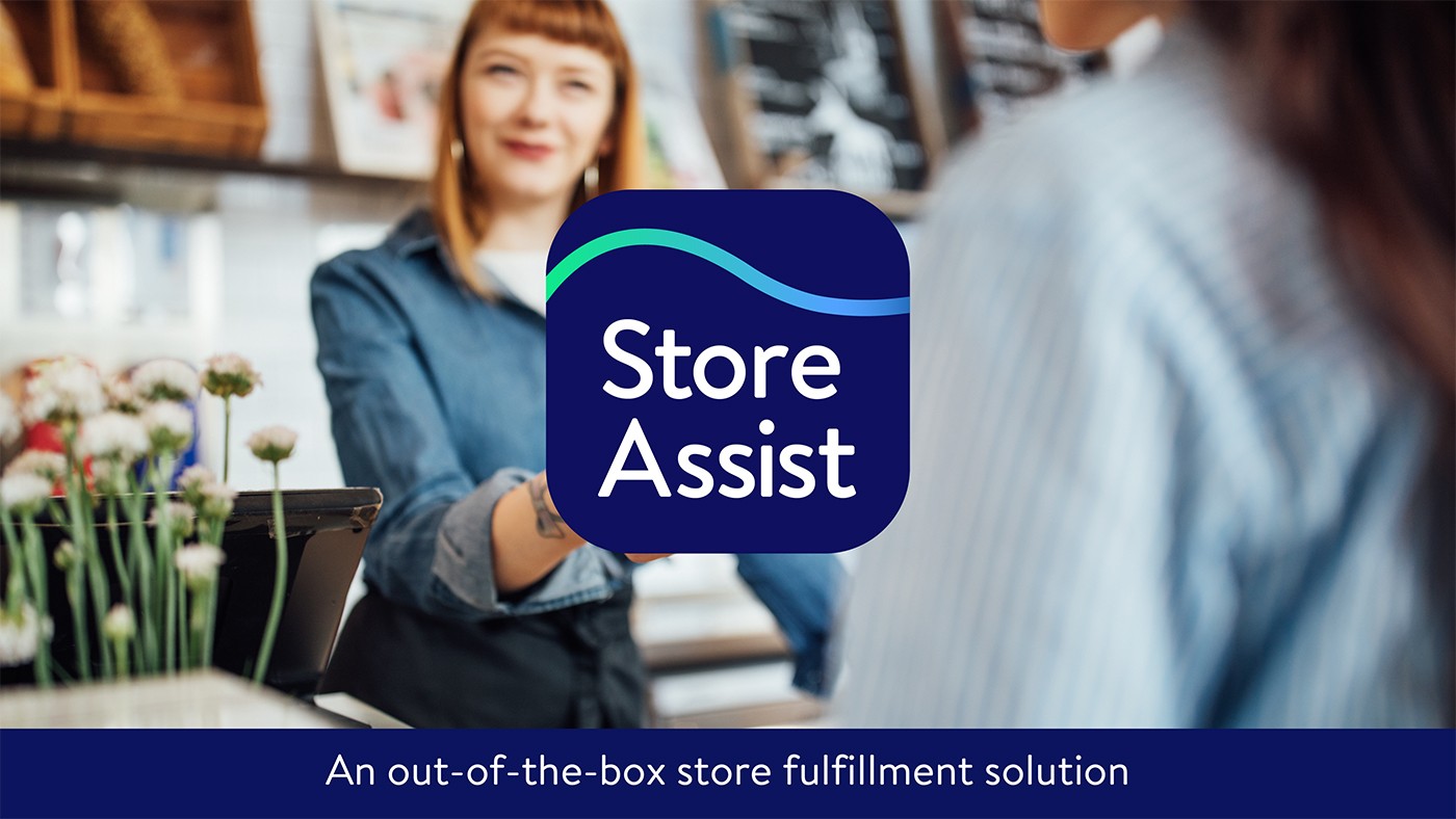 Walmart Tech helping customer with store assist mobile app
